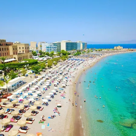 Antony's Elli Apartmán *